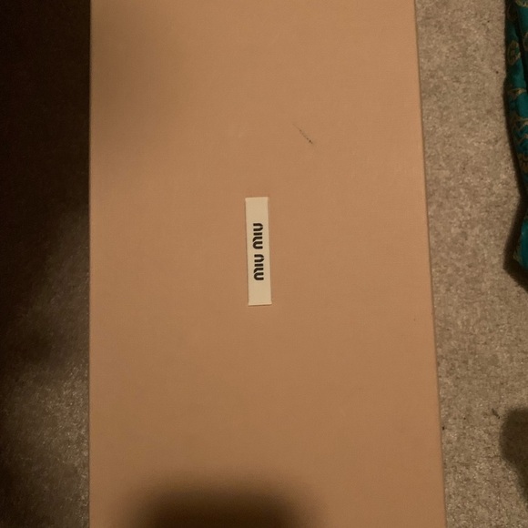 Last Price Miu Miu Pearl Velvet Slides size 40 - Picture 6 of 6